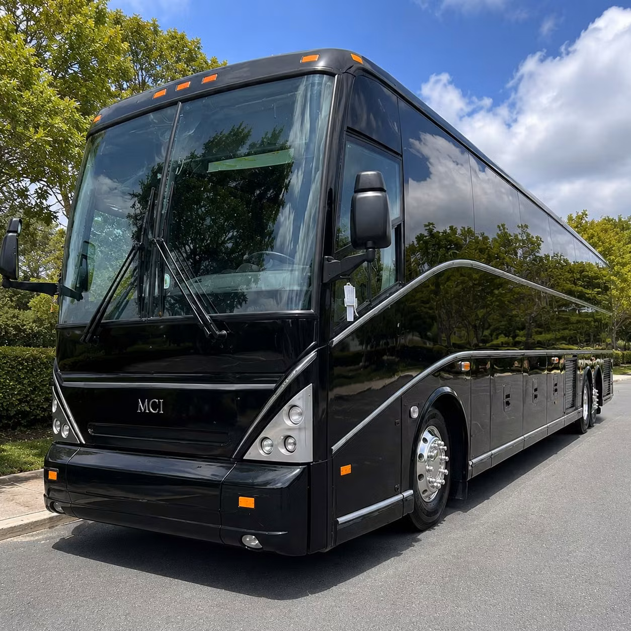 school field trip bus rentals in newton massachusetts